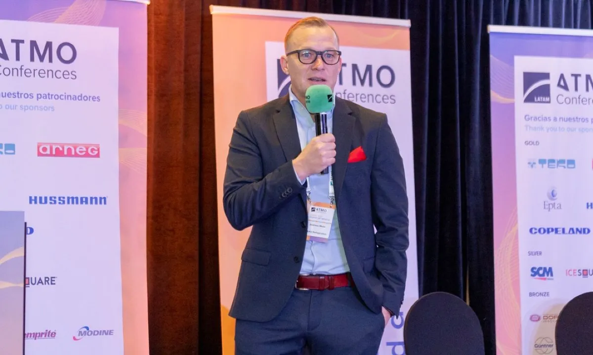 Andreas Meier, TEKO Refrigeration, talking about transcritical CO2 at the ATMO Latin America Summit 2023