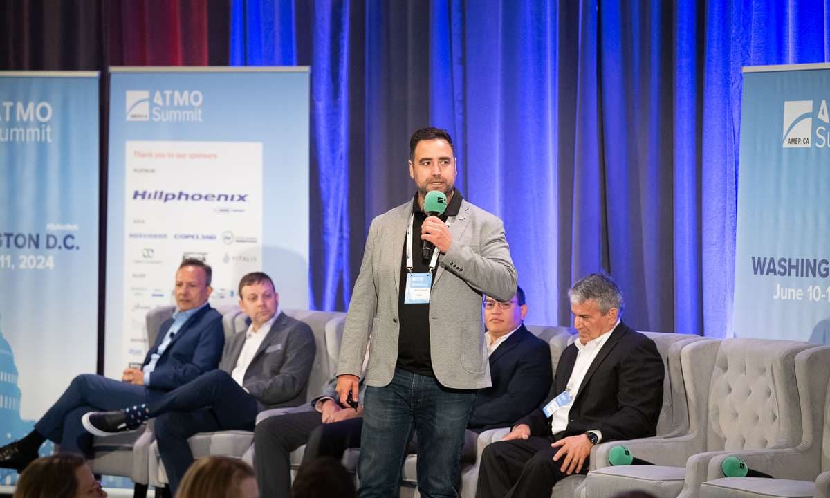 James Seabrook, Vitalis, presenting on CO2 heat pumps in Canada at AMTO America 2024.