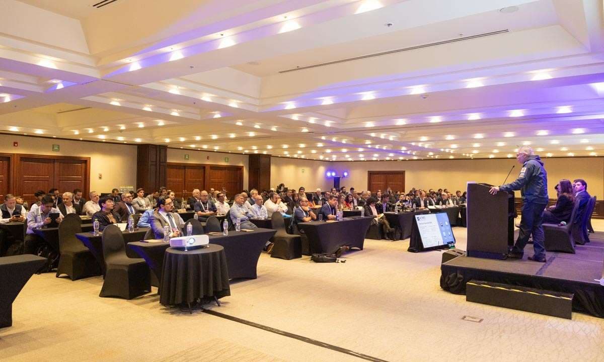 The crowd at ATMO LATAM 2025