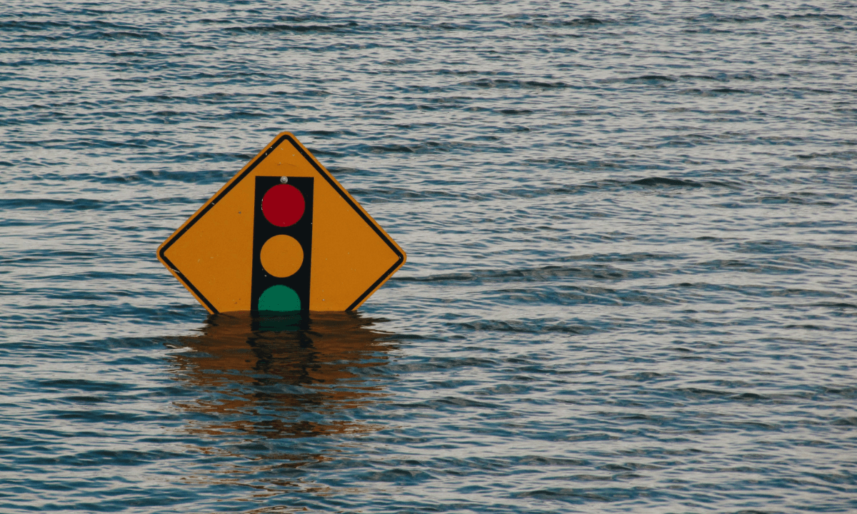A flooded street in Davenport, Iowa. Photo credit: Kelly Sikkema for Unsplash